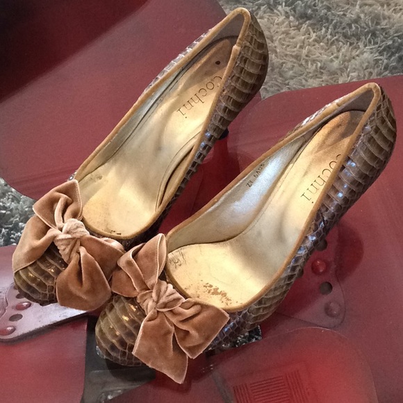 Reptile skin Pumps with velvet bow - Picture 1 of 4